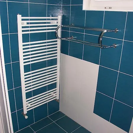 Vakantiehuis Ostruzina 10+2 *