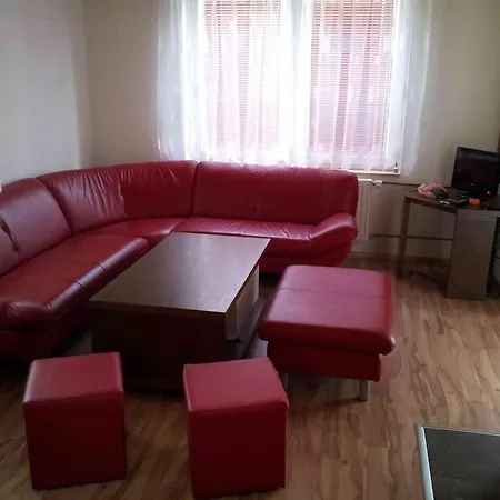 Vakantiehuis Ostruzina 10+2 *